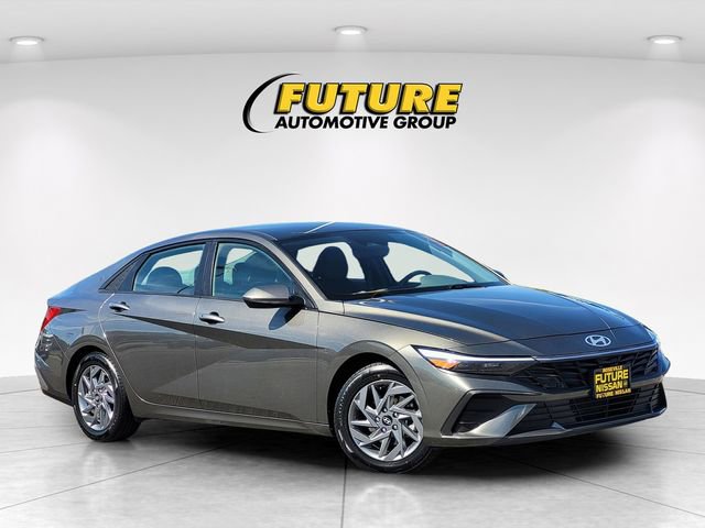 Used 2024 Hyundai Elantra SEL