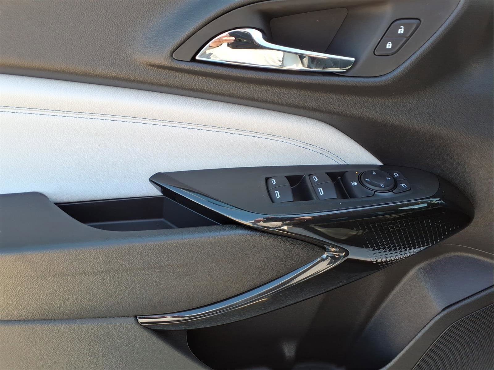 New 2026 Chevrolet Trax LT image 13