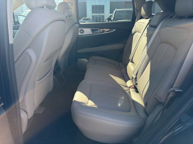 Used 2023 Lincoln Nautilus Reserve w/ Equipment Group 202A image 12