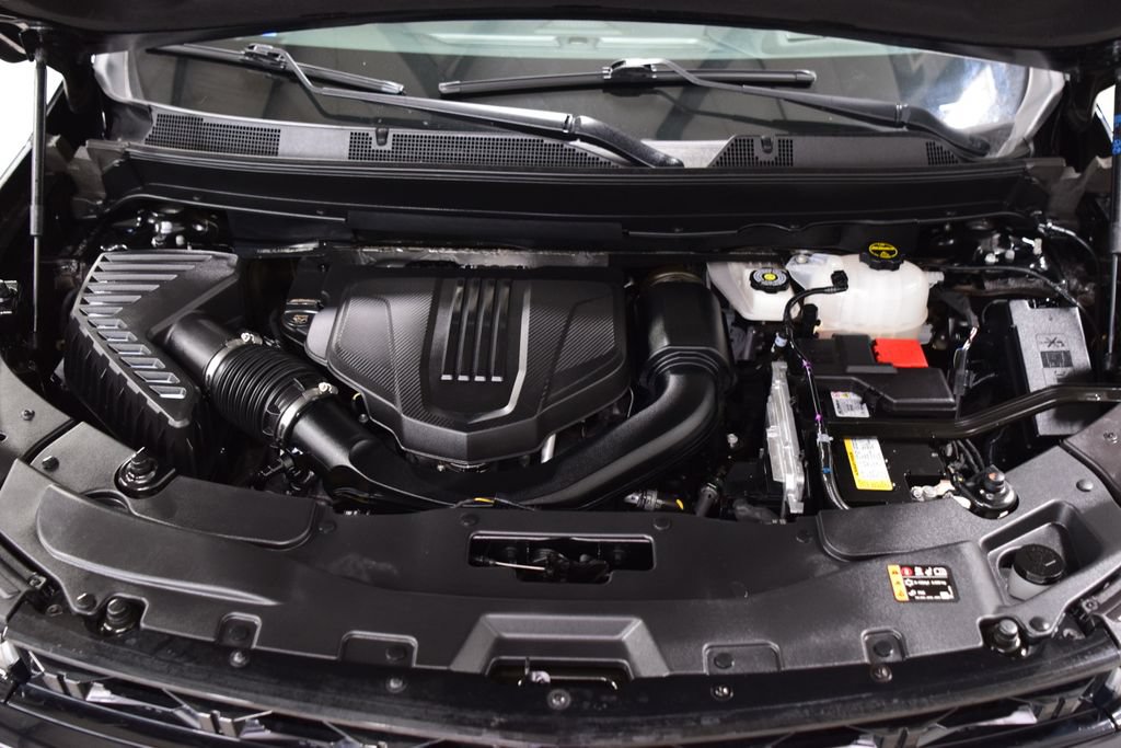 Used 2024 Chevrolet Traverse RS w/ LPO, Floor Liner Package AWD/4WD image 31