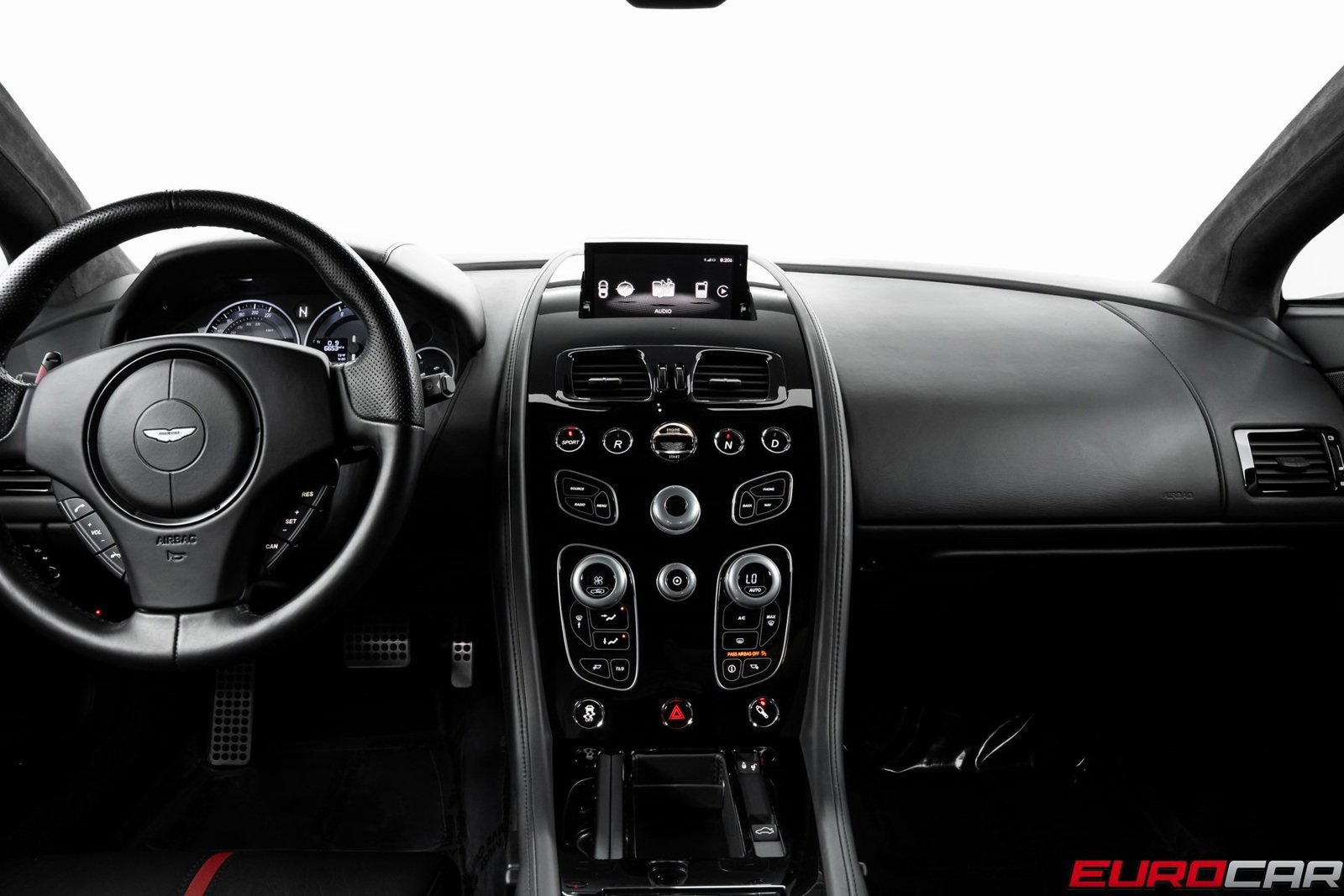 Used 2017 Aston Martin V12 Vantage S image 26