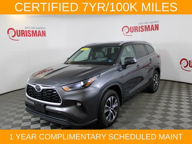 Used 2023 Toyota Highlander XLE FWD image 2