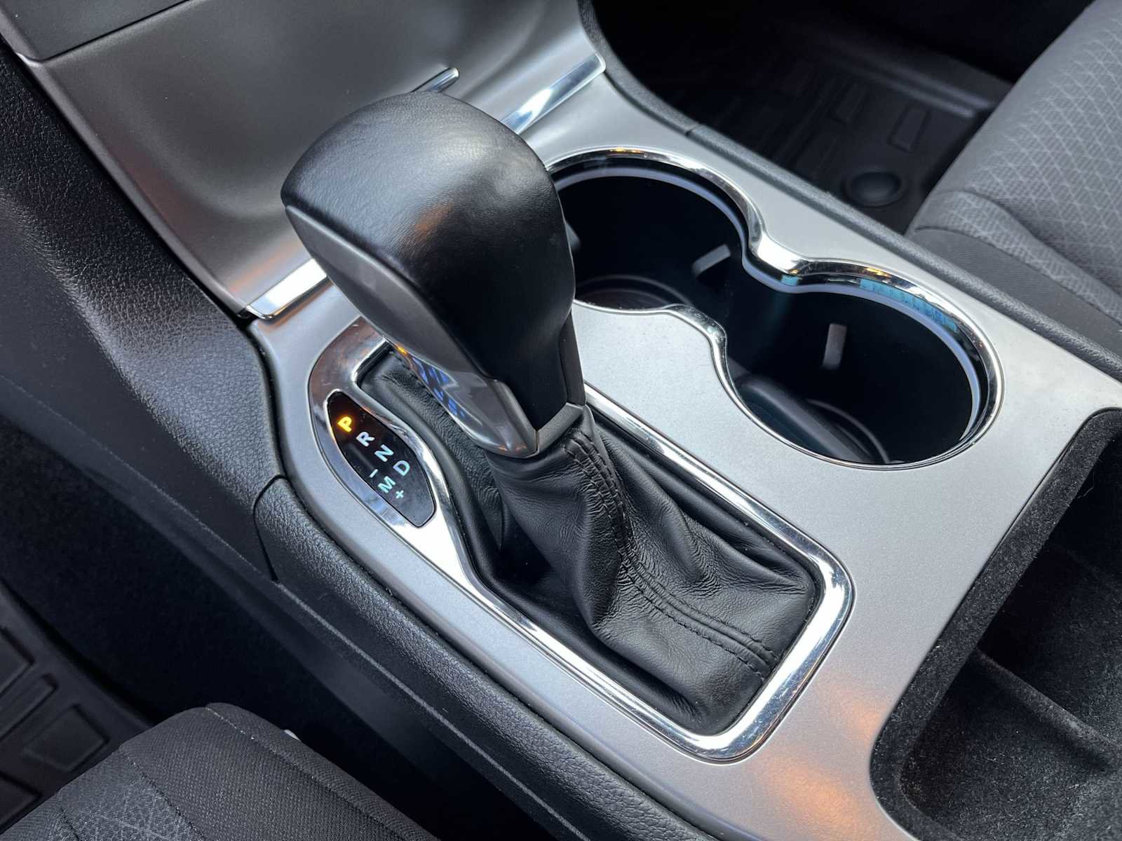 Used 2020 Jeep Grand Cherokee Laredo image 15