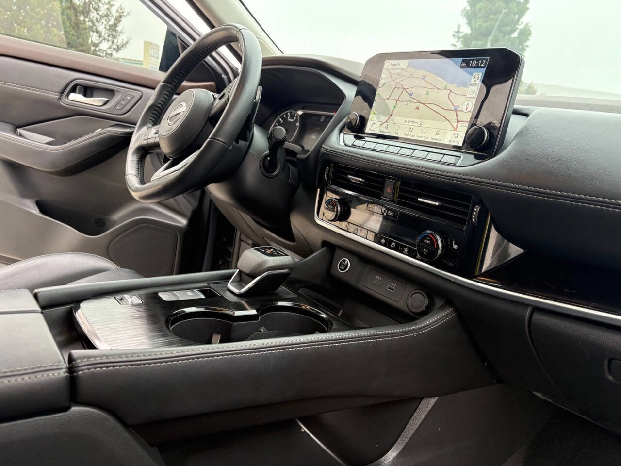 Used 2023 Nissan Rogue SL w/ SL Premium Package image 18