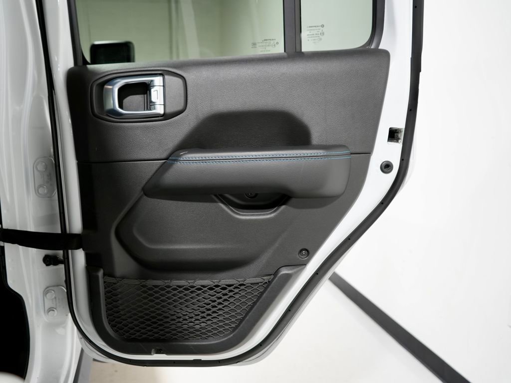 Used 2021 Jeep Wrangler Unlimited Rubicon 4xe w/ Steel Bumper Group image 22