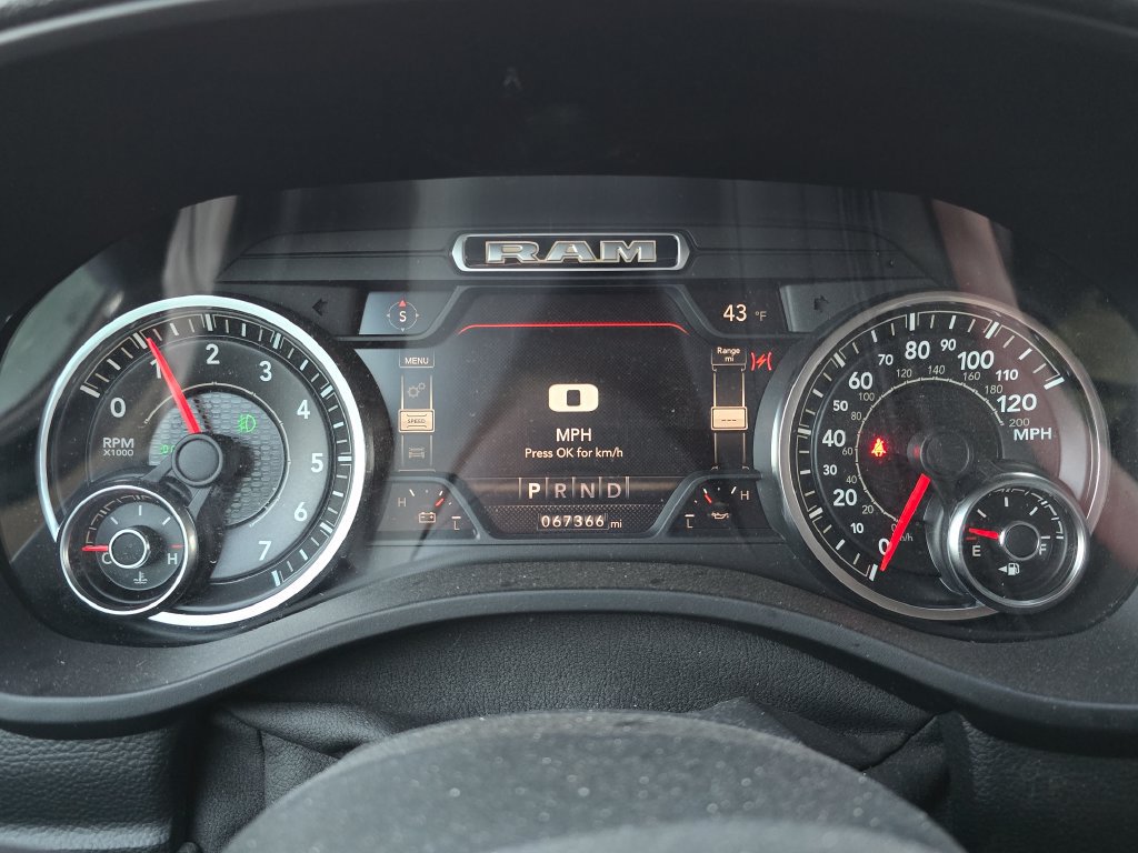 Used 2020 RAM 1500 Laramie AWD/4WD image 30
