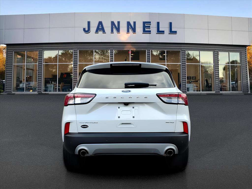 Used 2022 Ford Escape Titanium image 6