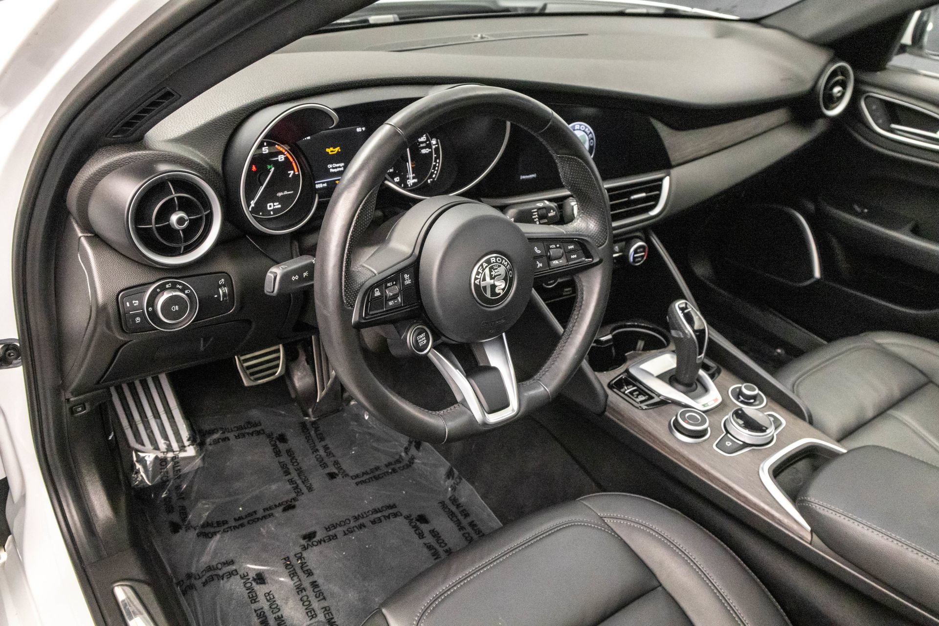 Used 2022 Alfa Romeo Giulia Ti AWD/4WD image 4