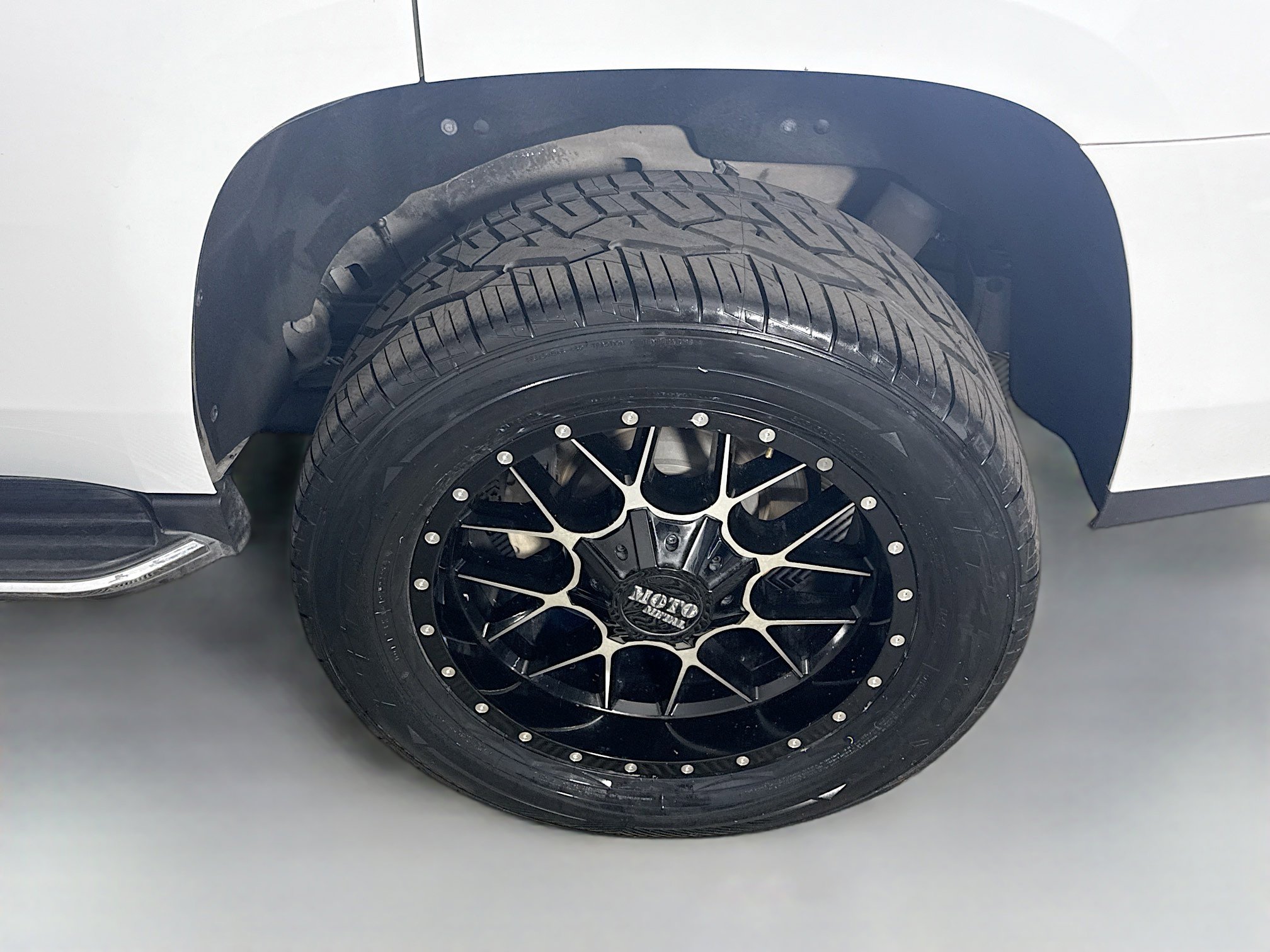 Used 2018 GMC Yukon SLT w/ HD Trailering Package image 36