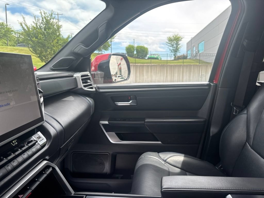 Used 2025 Toyota Tundra Platinum AWD/4WD image 35