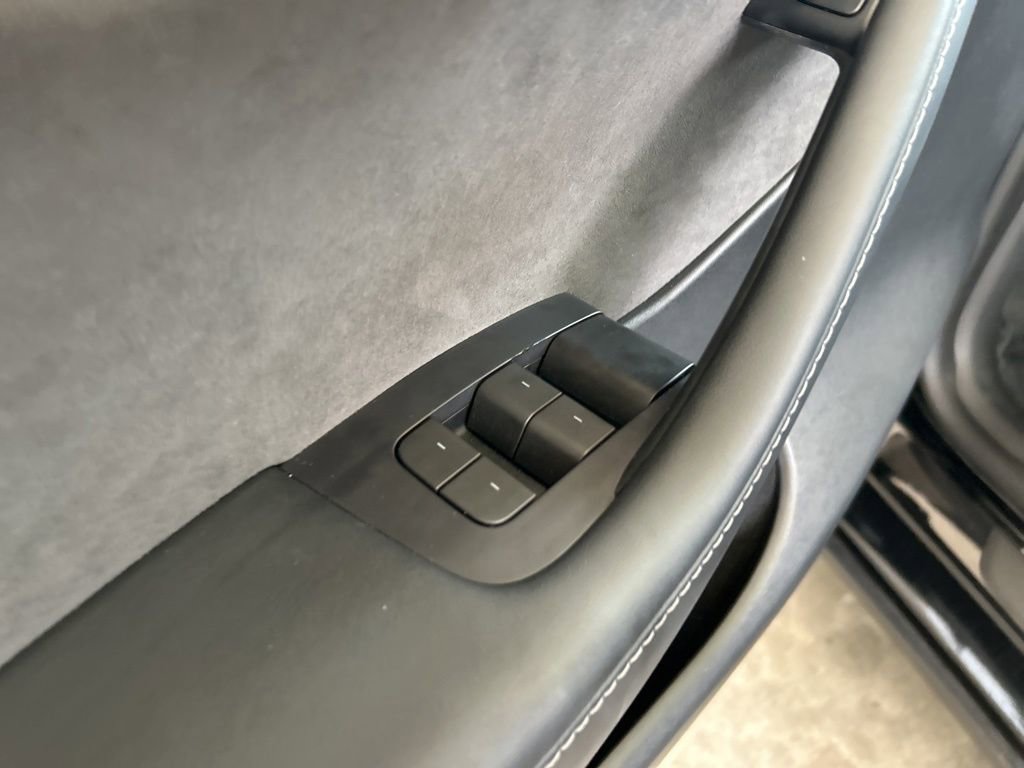 Used 2023 Tesla Model Y Long Range image 41