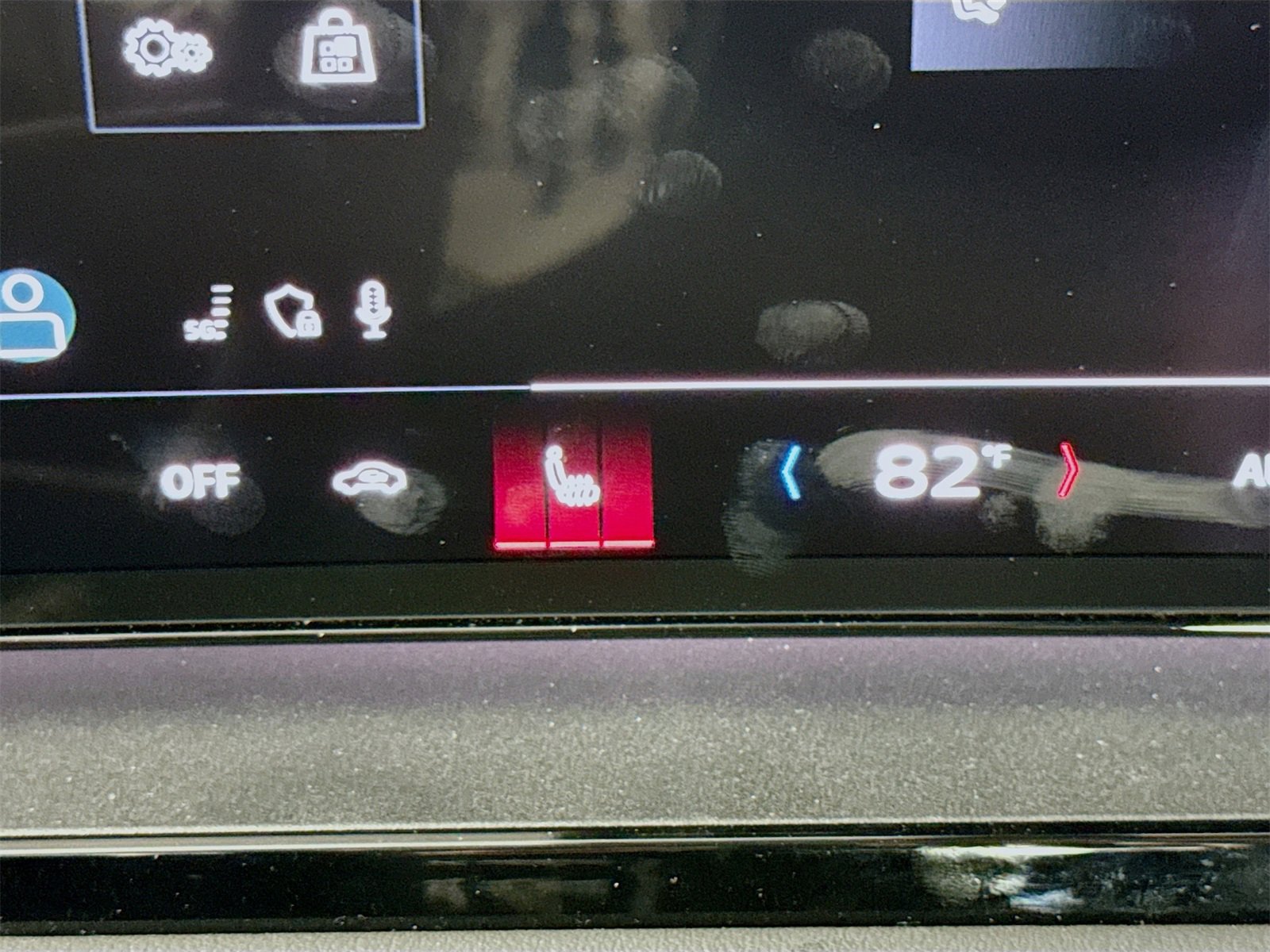 Certified 2025 Audi Q6 e-tron Premium w/ Convenience Package image 19