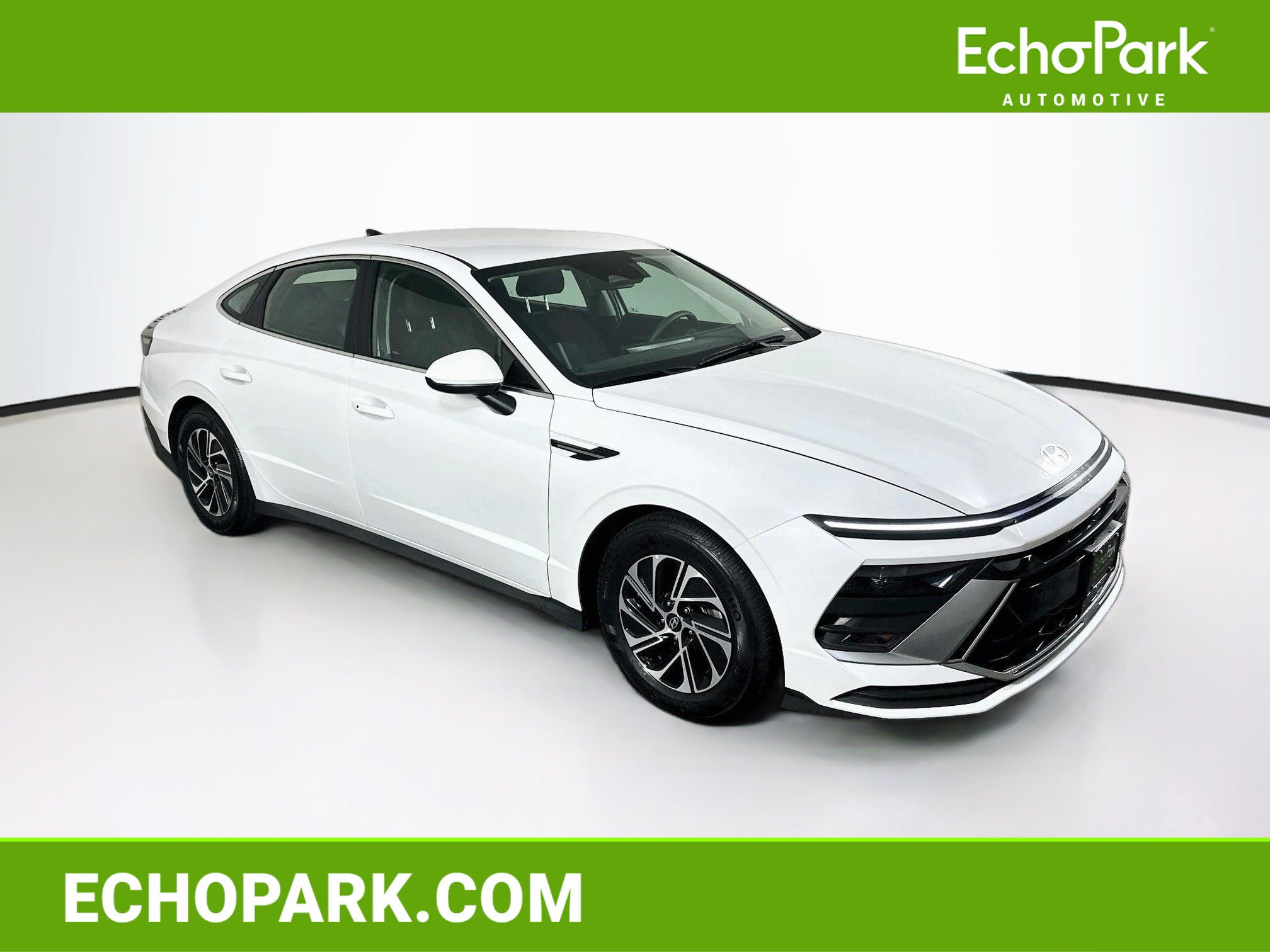 Used 2026 Hyundai Sonata Blue FWD image 1