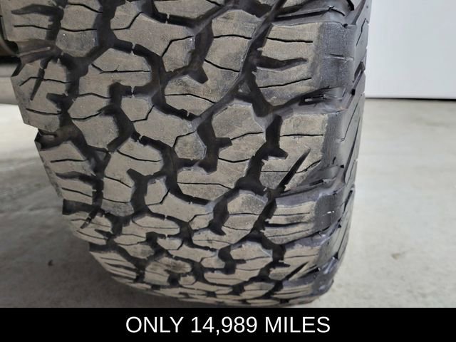 Used 2025 Ford Bronco Badlands image 11