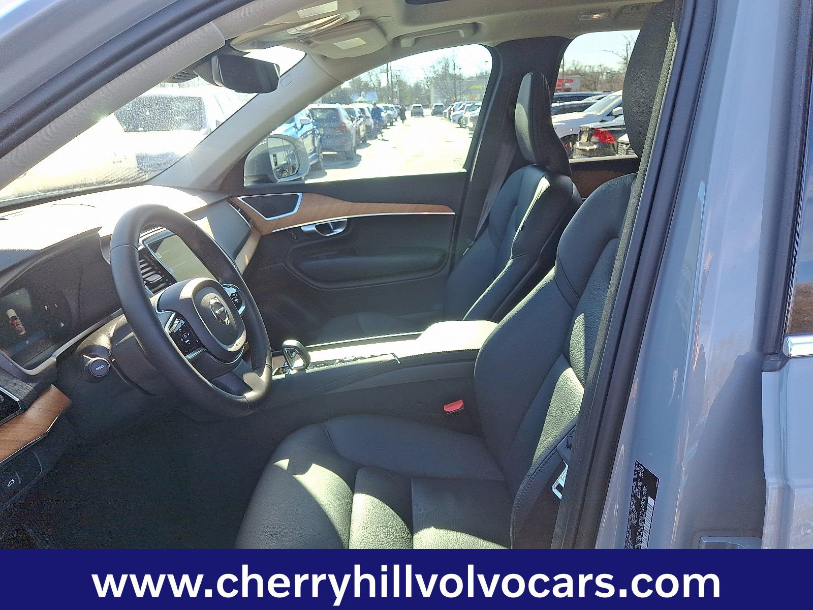 Certified 2024 Volvo XC90 B6 Plus w/ Protection Package Premier image 14