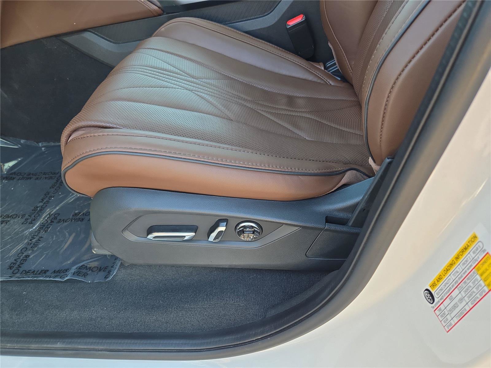 Certified 2025 Acura MDX SH-AWD w/ Advance Package image 22
