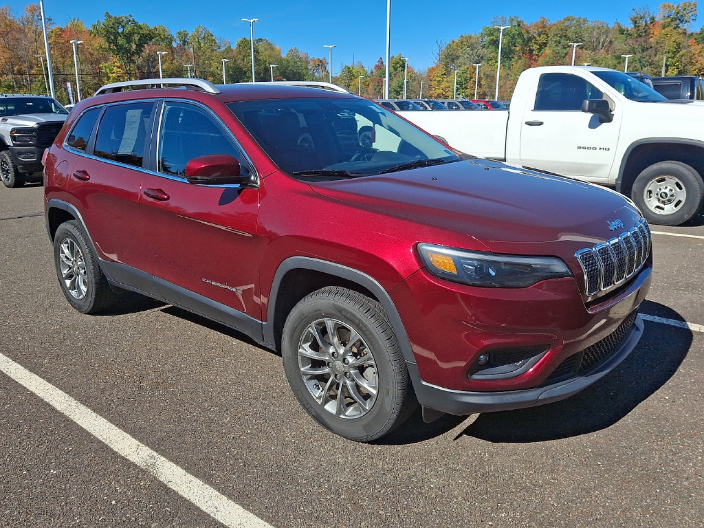 Used 2020 Jeep Cherokee Latitude Plus w/ Cold Weather Group AWD/4WD image 3