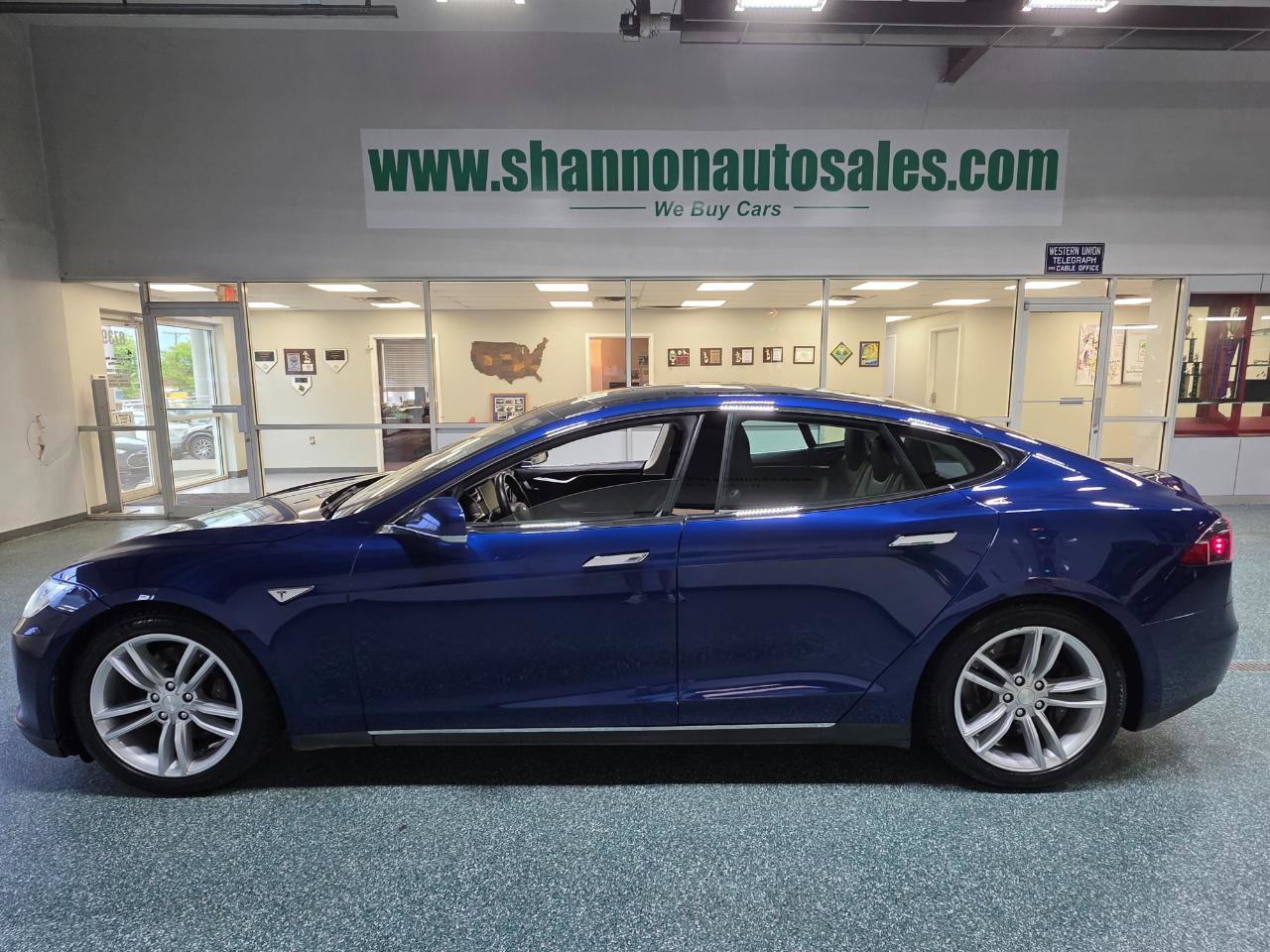 Used 2015 Tesla Model S 70D AWD/4WD image 11