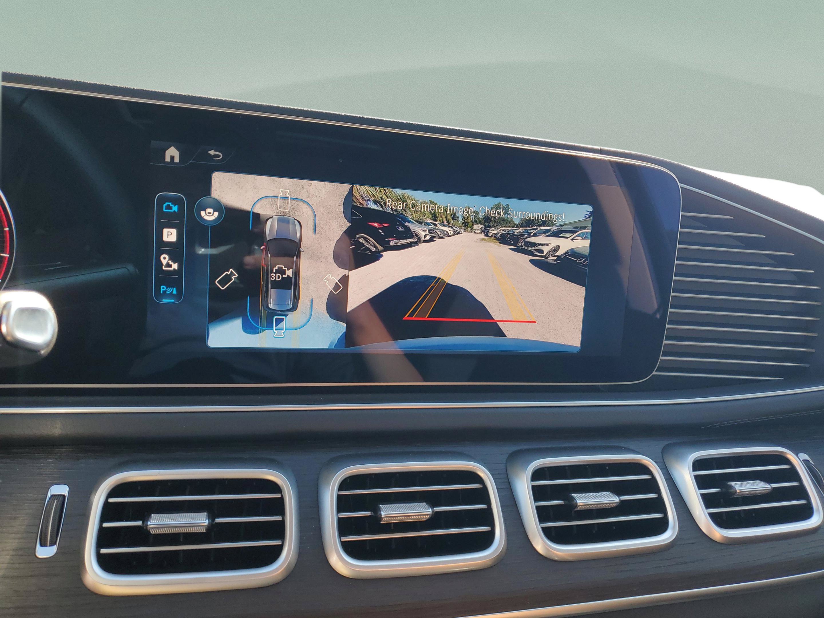 Certified 2026 Mercedes-Benz GLS 450 4MATIC image 31