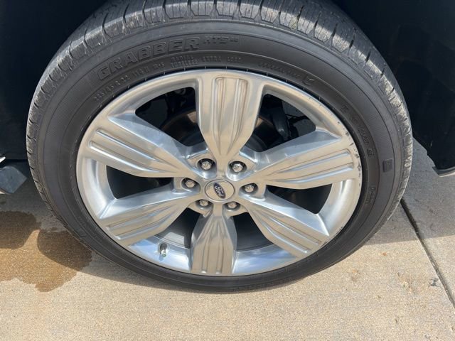 Used 2024 Ford Expedition Platinum AWD/4WD image 12