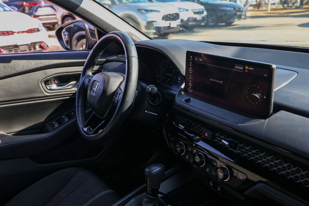 Used 2025 Honda Accord Sport image 19