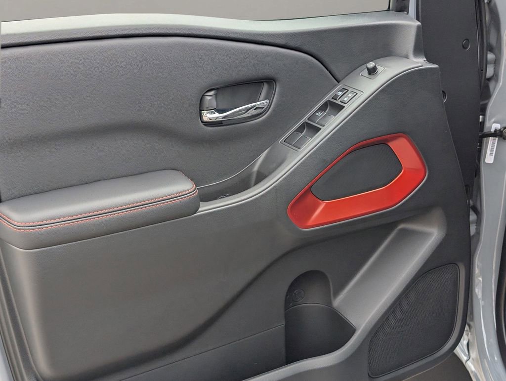 New 2025 Nissan Frontier PRO-4X image 27