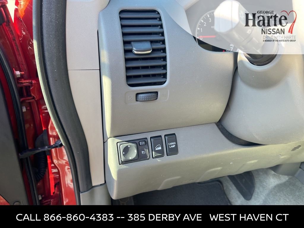 Used 2016 Nissan Frontier SL image 29