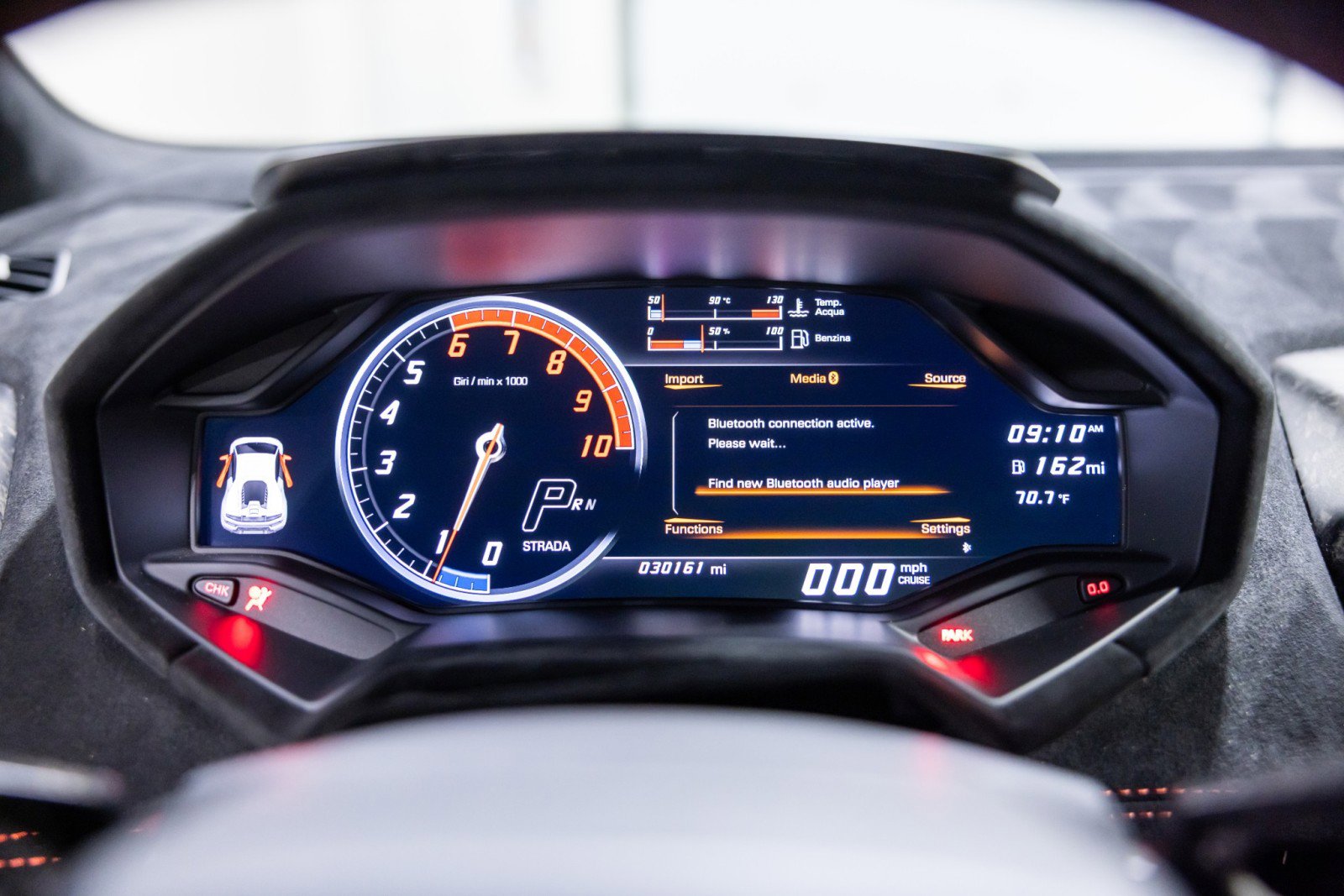 Used 2018 Lamborghini Huracan Performante image 38