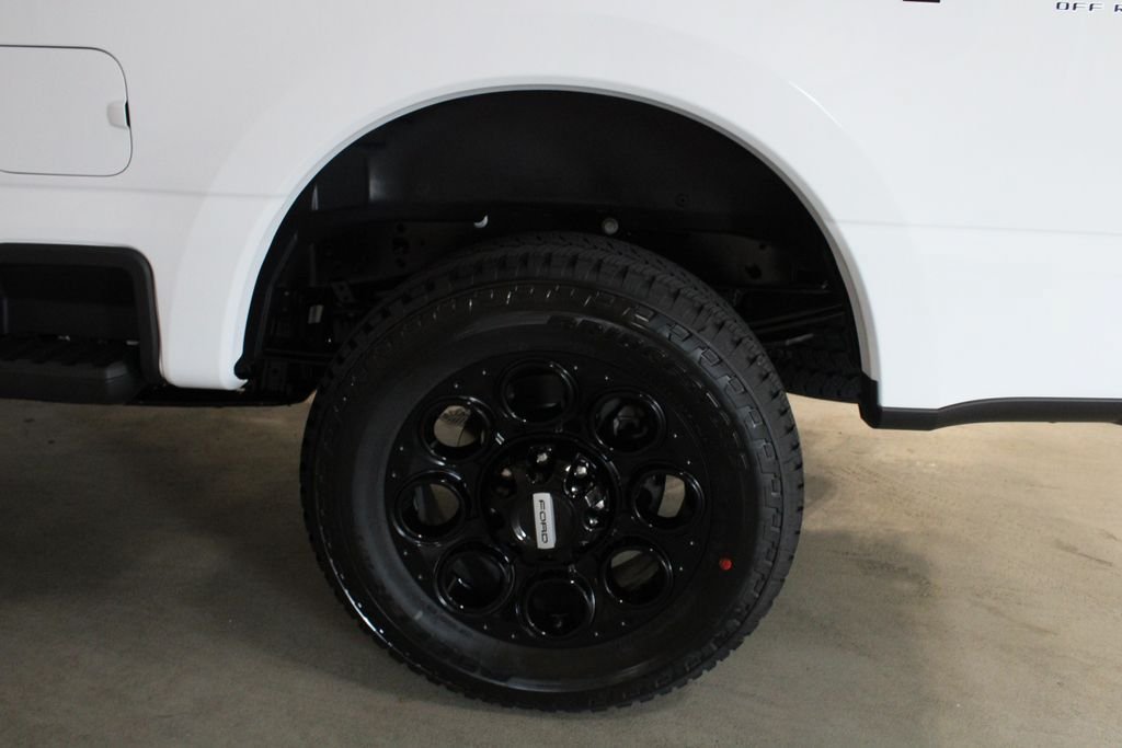 New 2026 Ford F250 Lariat w/ Black Appearance Package AWD/4WD image 29