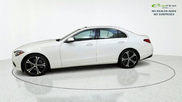 Used 2025 Mercedes-Benz C 300 Sedan image 4