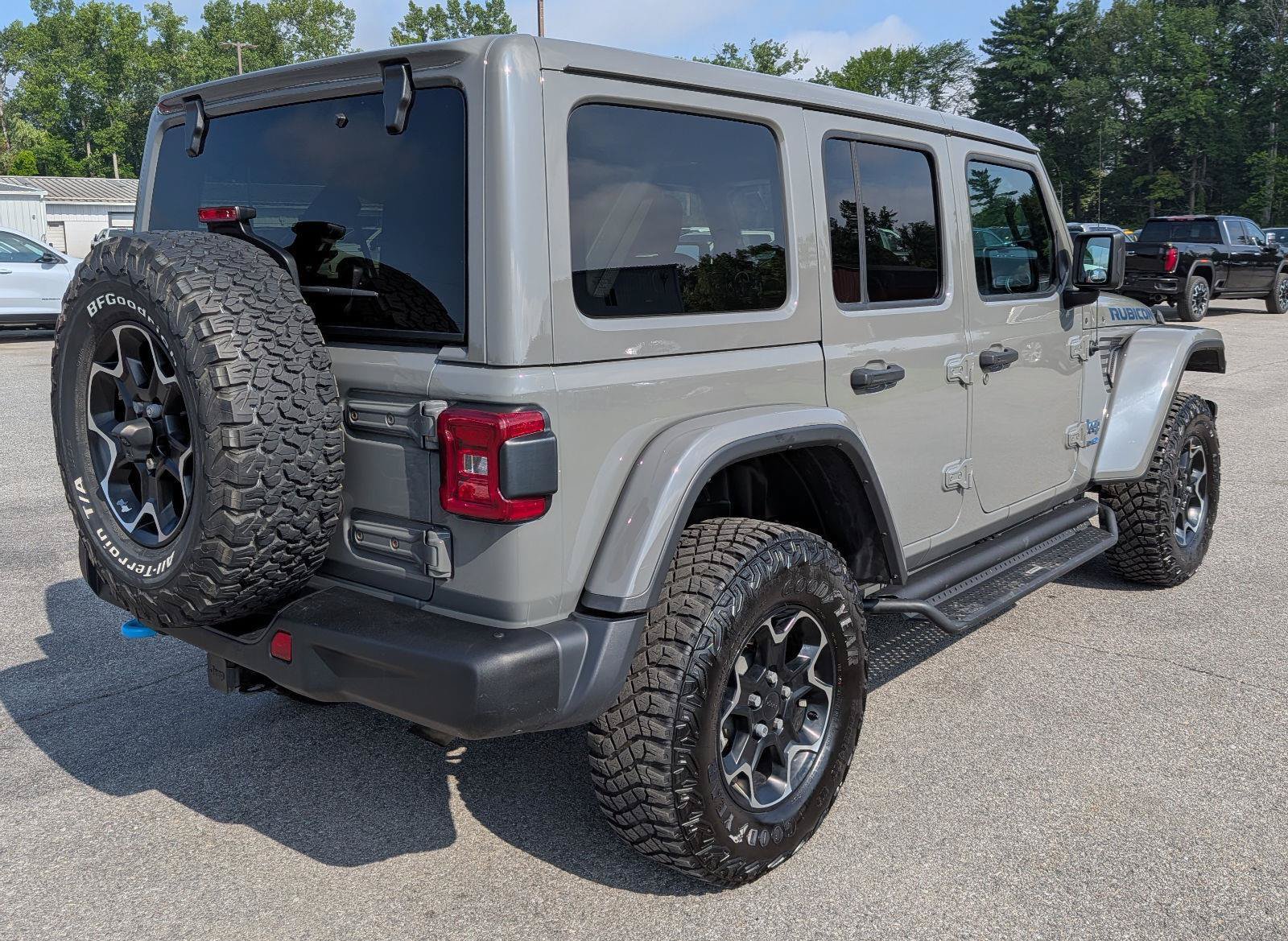 Used 2021 Jeep Wrangler Unlimited Rubicon 4xe w/ Steel Bumper Group AWD/4WD image 7