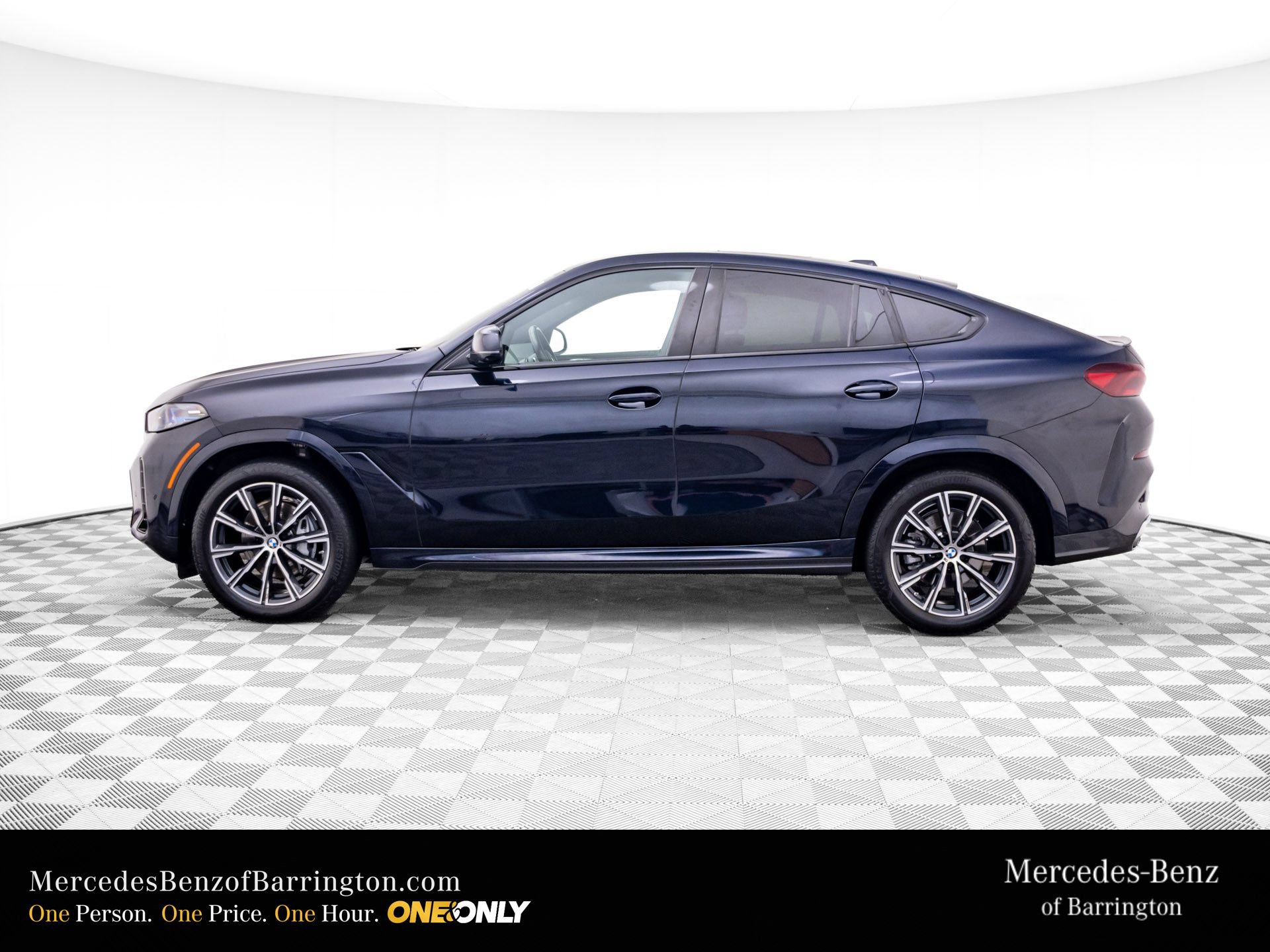 Used 2025 BMW X6 xDrive40i AWD/4WD image 2