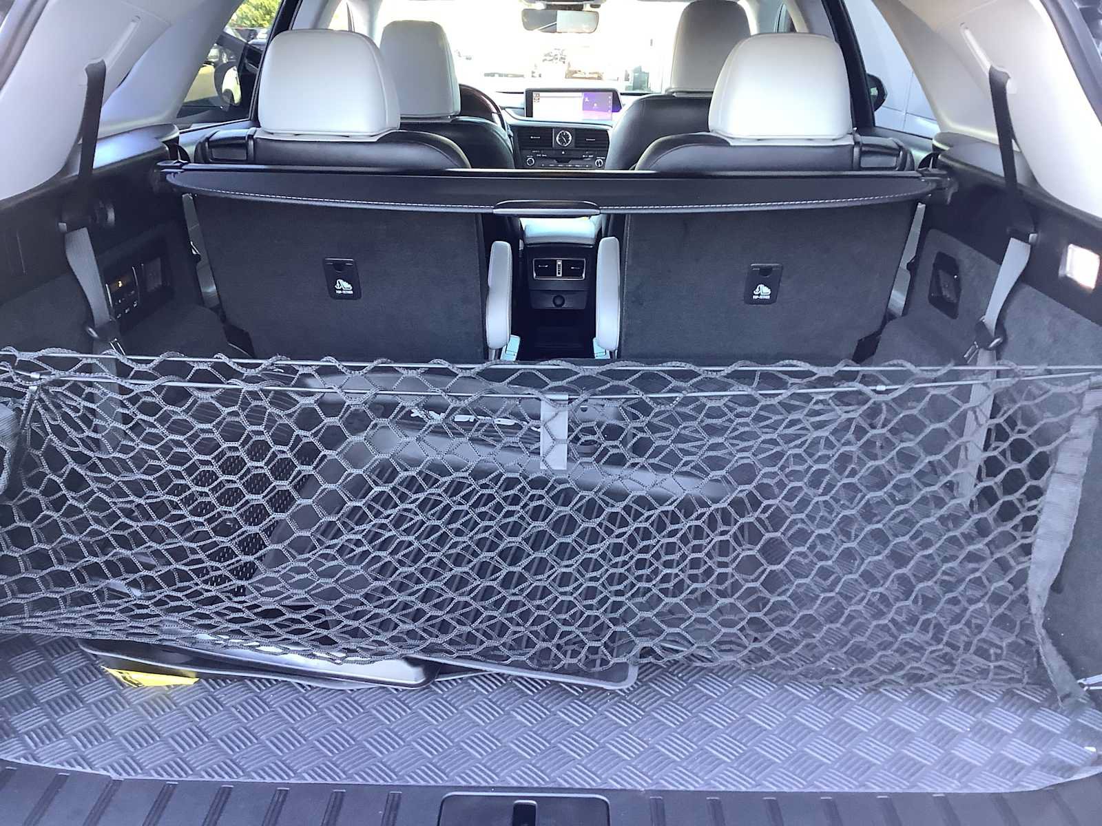 Used 2019 Lexus RX 450hL Premium w/ Premium Package AWD/4WD image 20