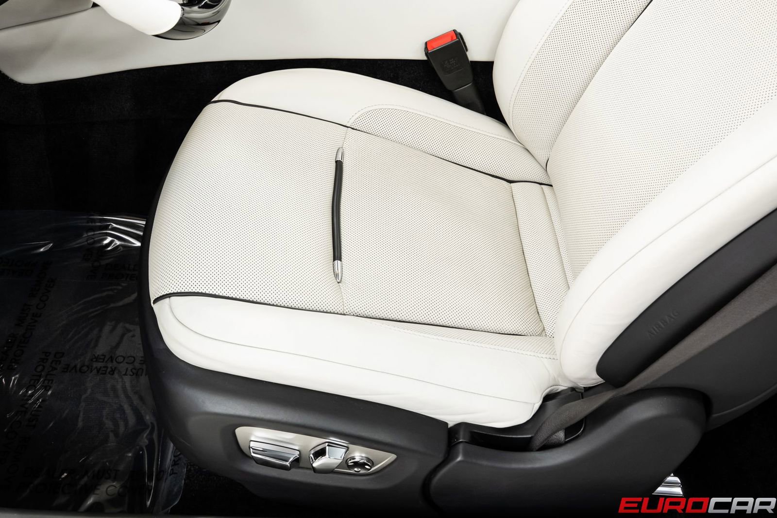 Used 2018 Rolls-Royce Dawn image 41