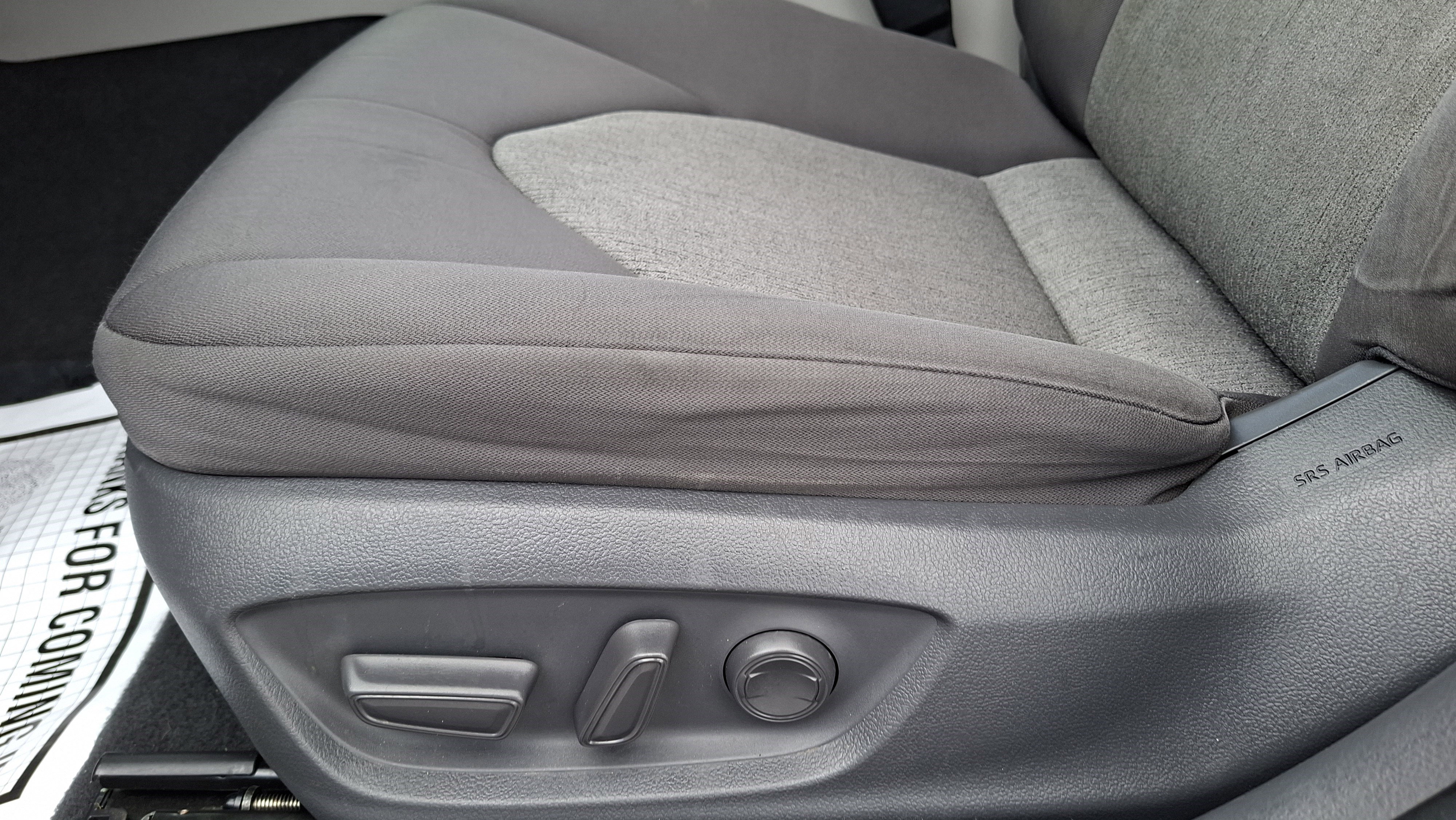 Used 2019 Toyota Camry LE image 18