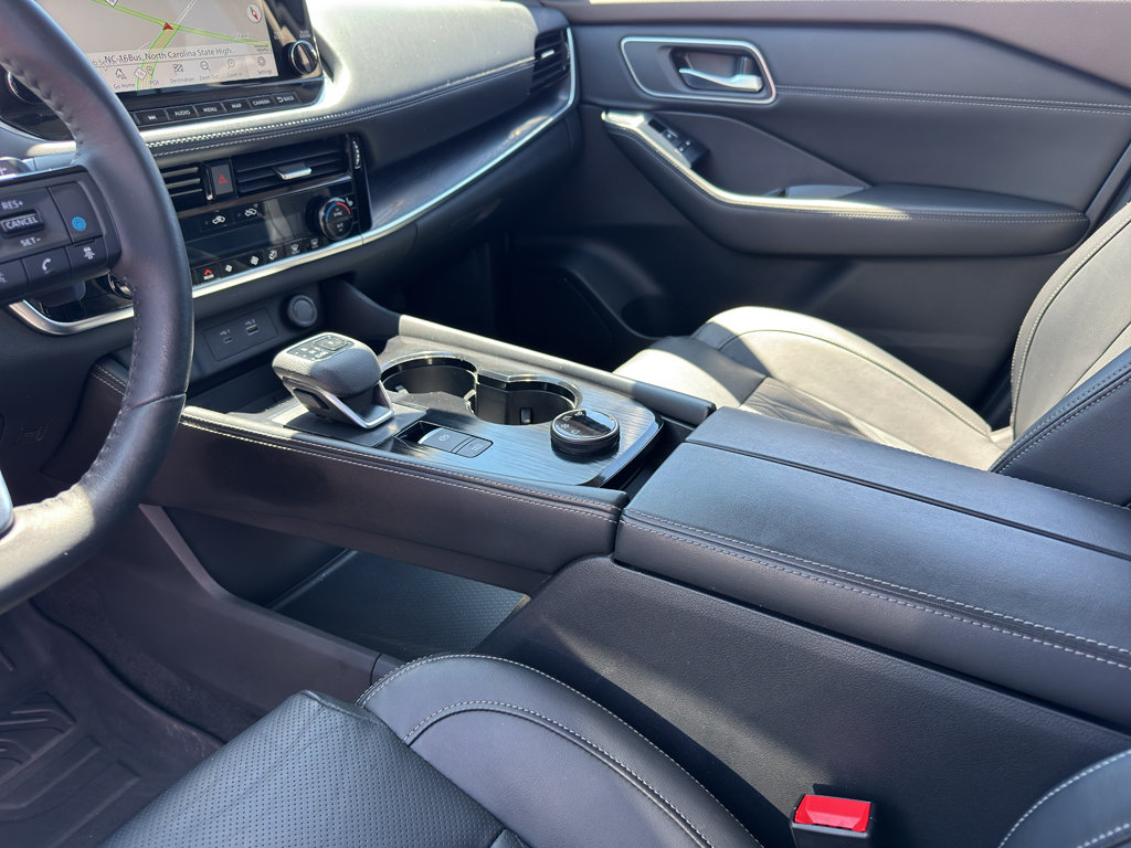 Used 2021 Nissan Rogue Platinum AWD/4WD image 11