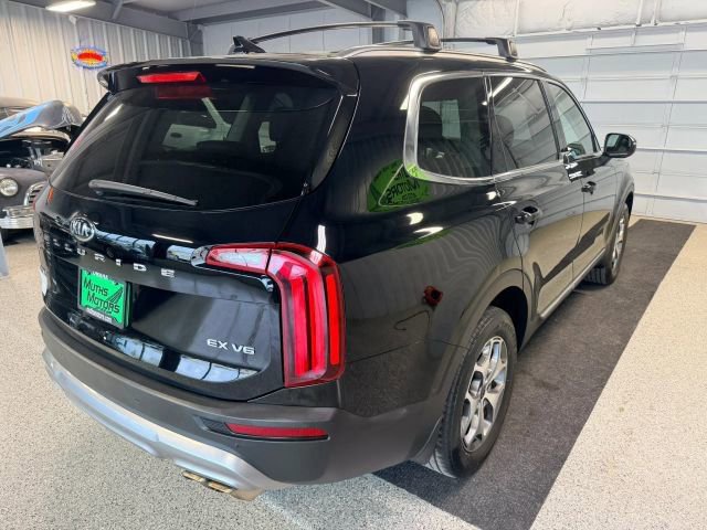 Used 2021 Kia Telluride EX AWD/4WD image 3