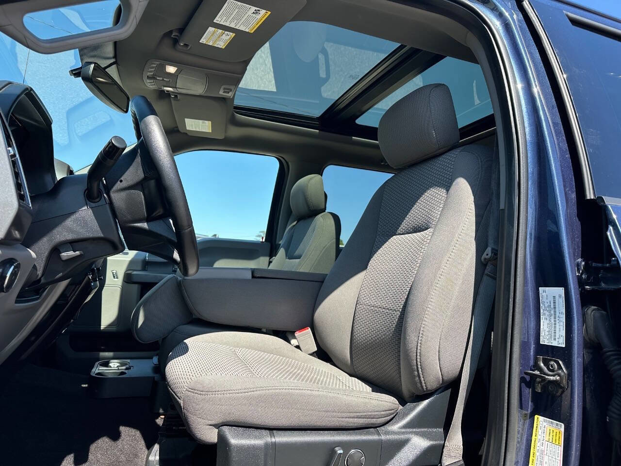Used 2018 Ford F150 XLT w/ Equipment Group 302A Luxury AWD/4WD image 2