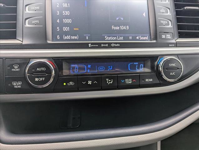 Used 2018 Toyota Highlander XLE FWD image 19