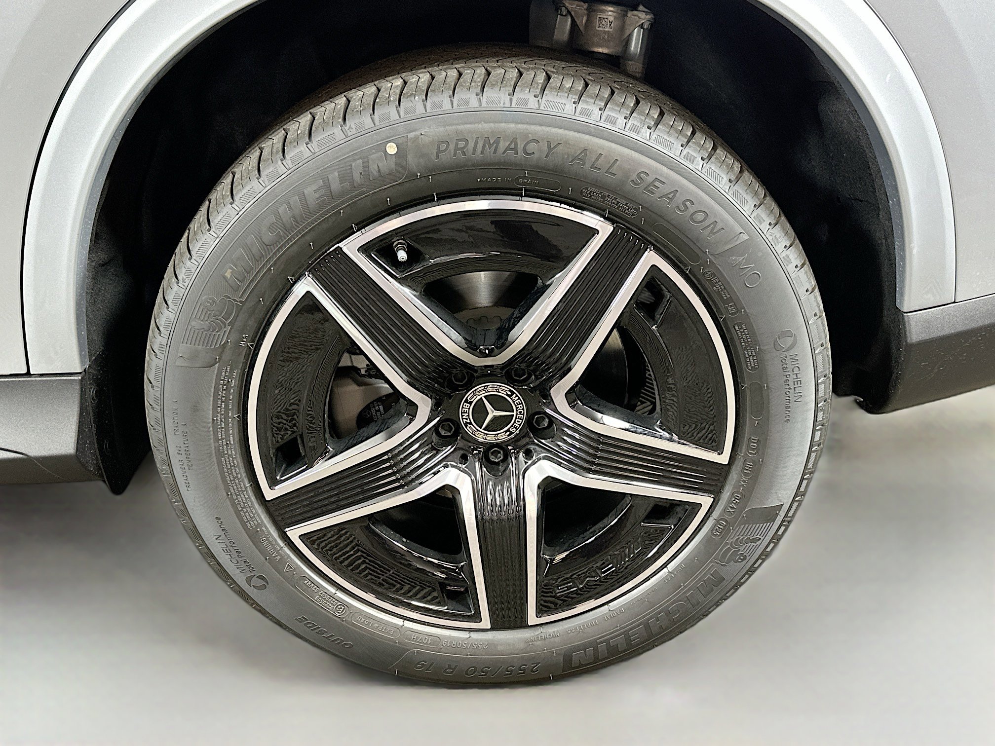 New 2025 Mercedes-Benz GLC 300 4MATIC image 30