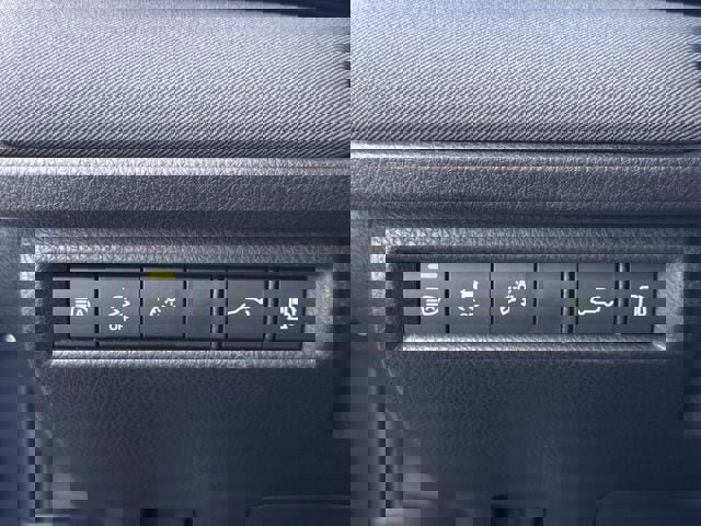 Used 2026 Toyota Camry LE w/ Convenience Package image 24