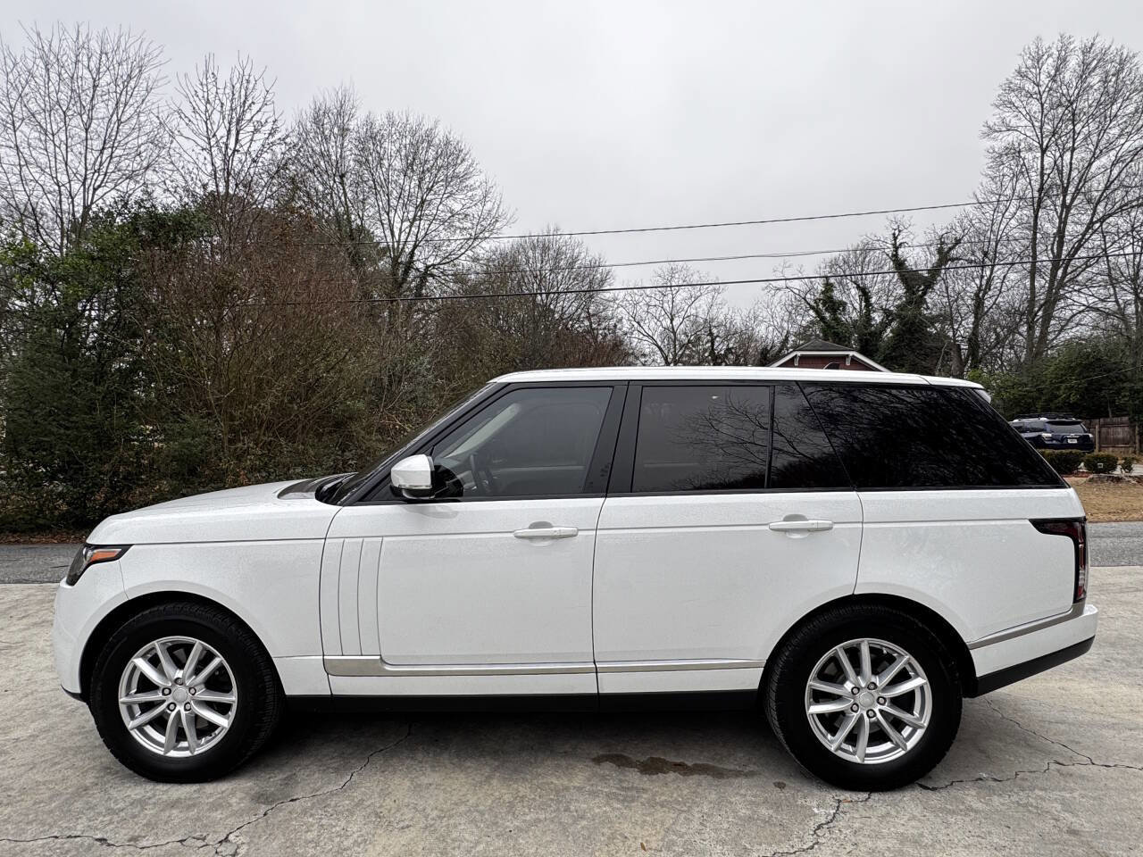 Used 2016 Land Rover Range Rover image 4