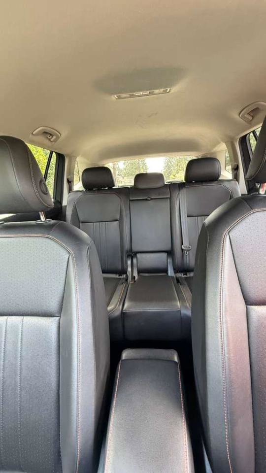 Used 2024 Volkswagen Tiguan Wolfsburg Edition FWD image 10