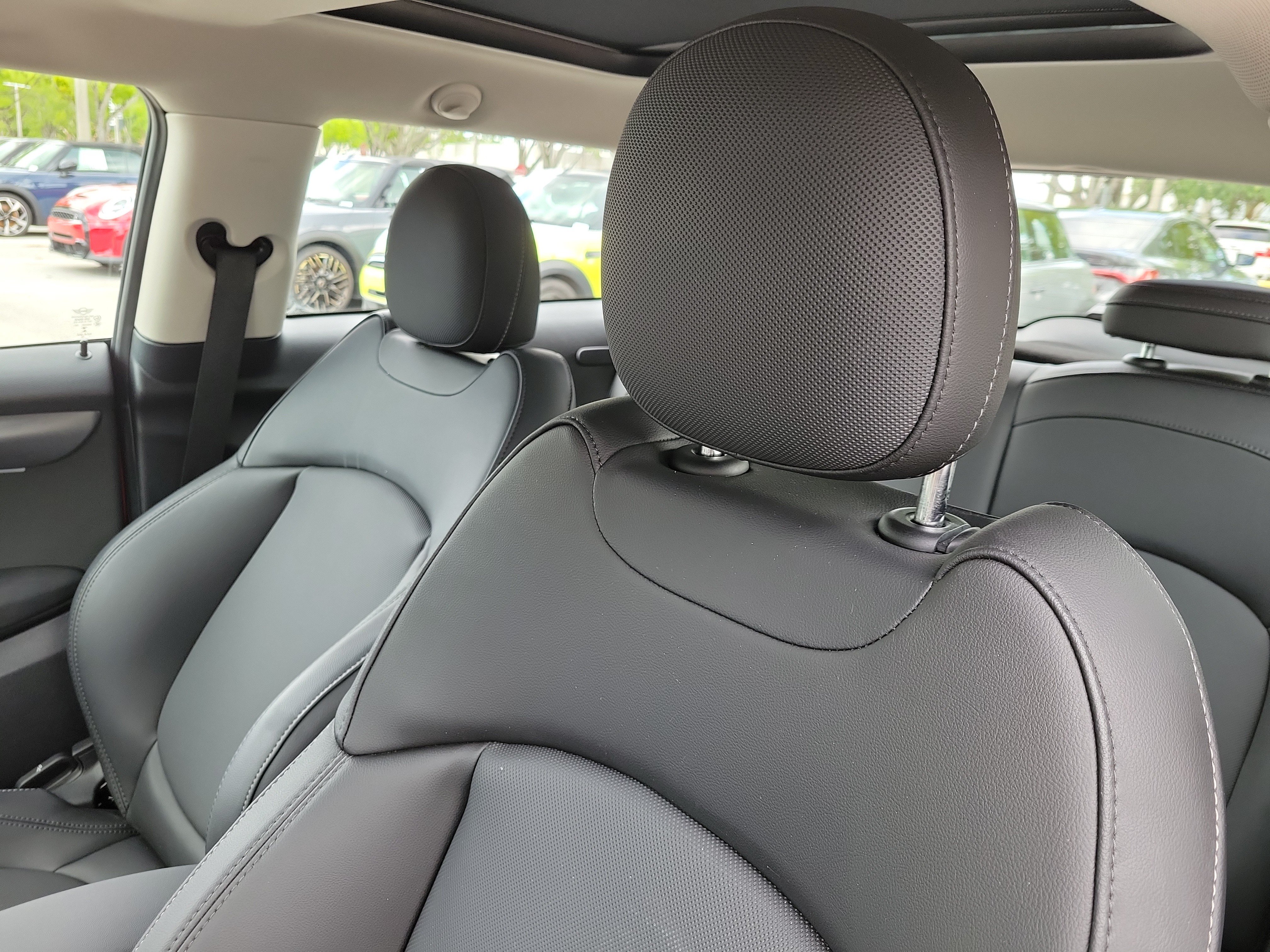 Used 2022 MINI Cooper S w/ Premium Package FWD image 14