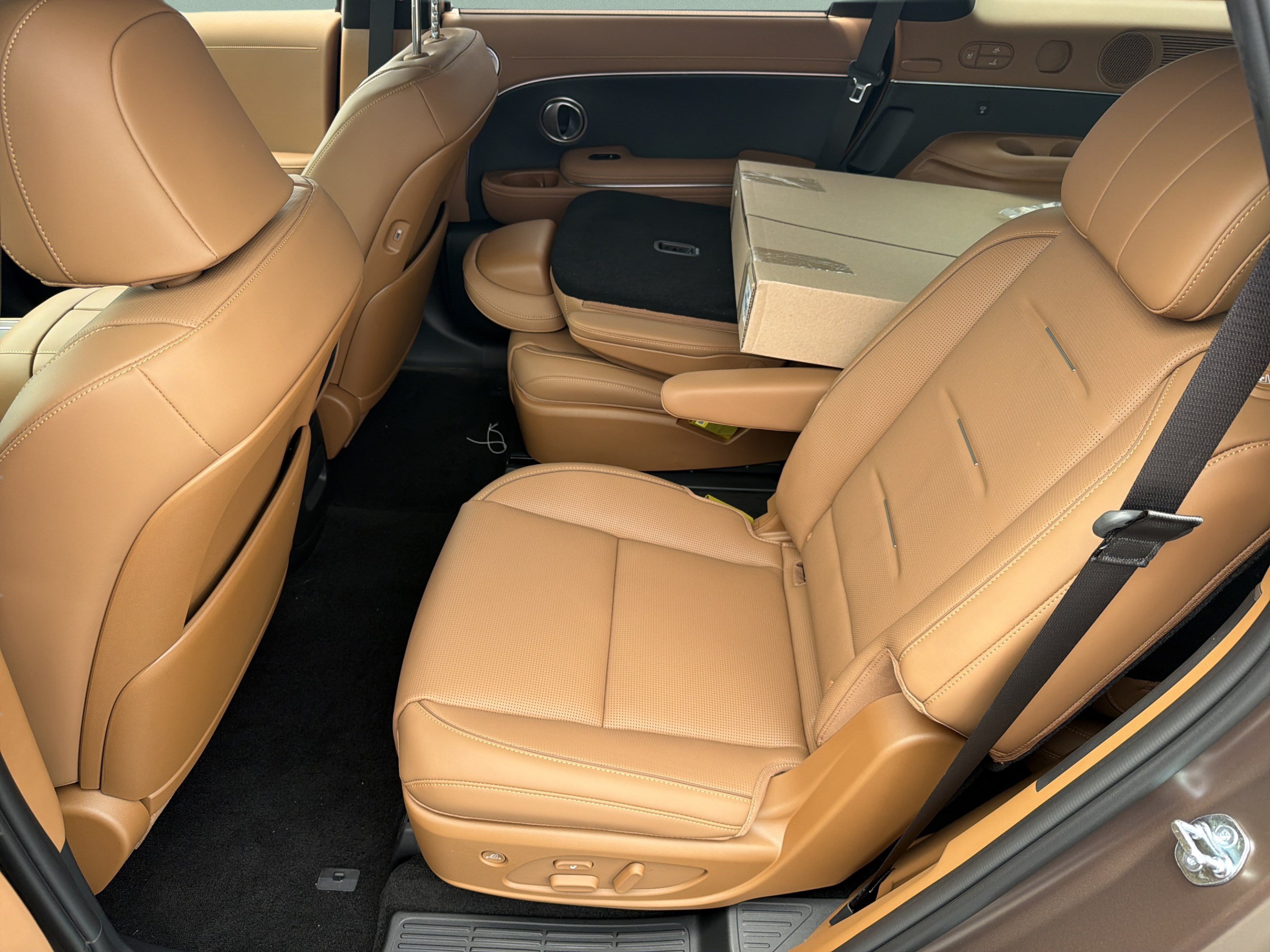 New 2026 Hyundai Palisade Calligraphy FWD image 24