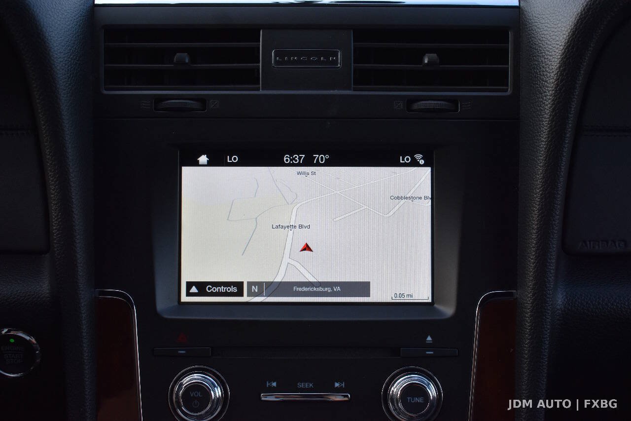 Used 2017 Lincoln Navigator Select AWD/4WD image 24