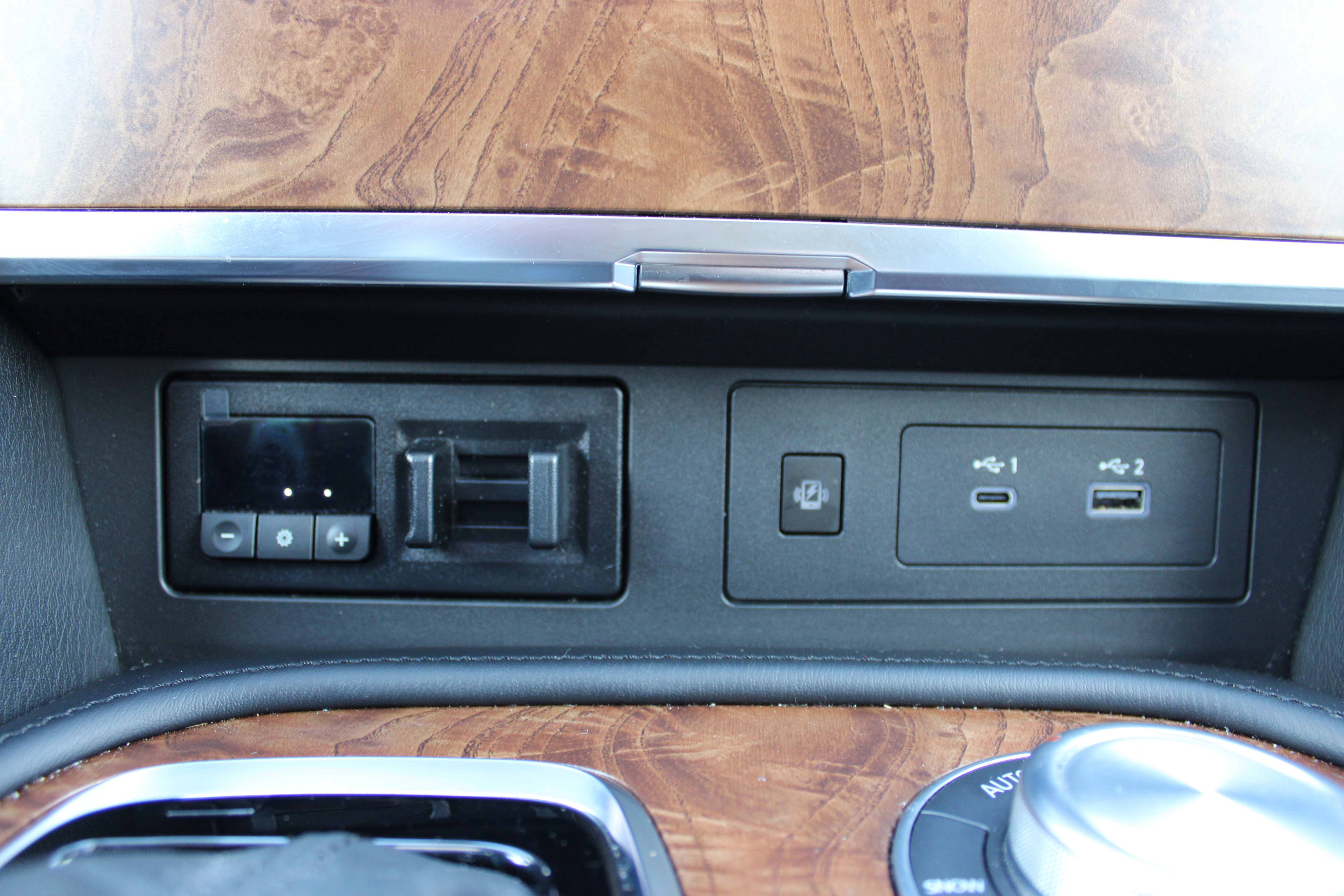Certified 2023 Nissan Armada SL w/ Captain's Chairs Package AWD/4WD image 23