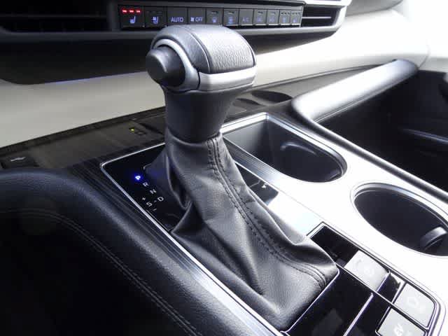 Certified 2023 Toyota Sienna Platinum AWD/4WD image 51