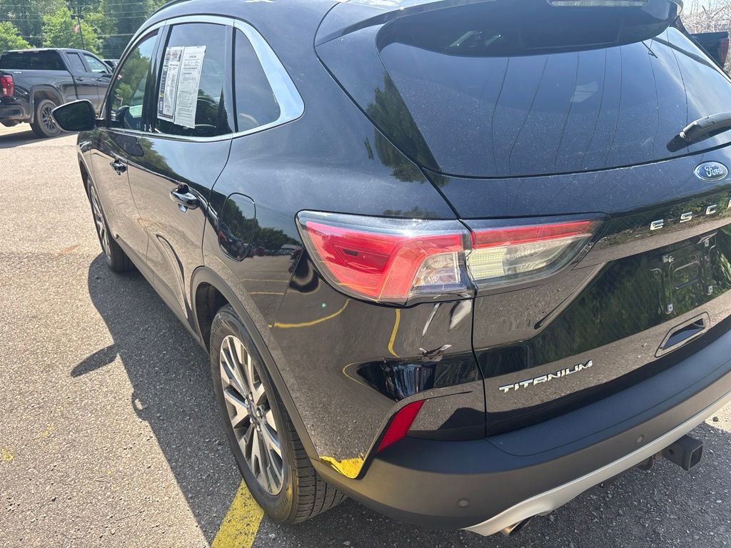 Used 2020 Ford Escape Titanium AWD/4WD image 12