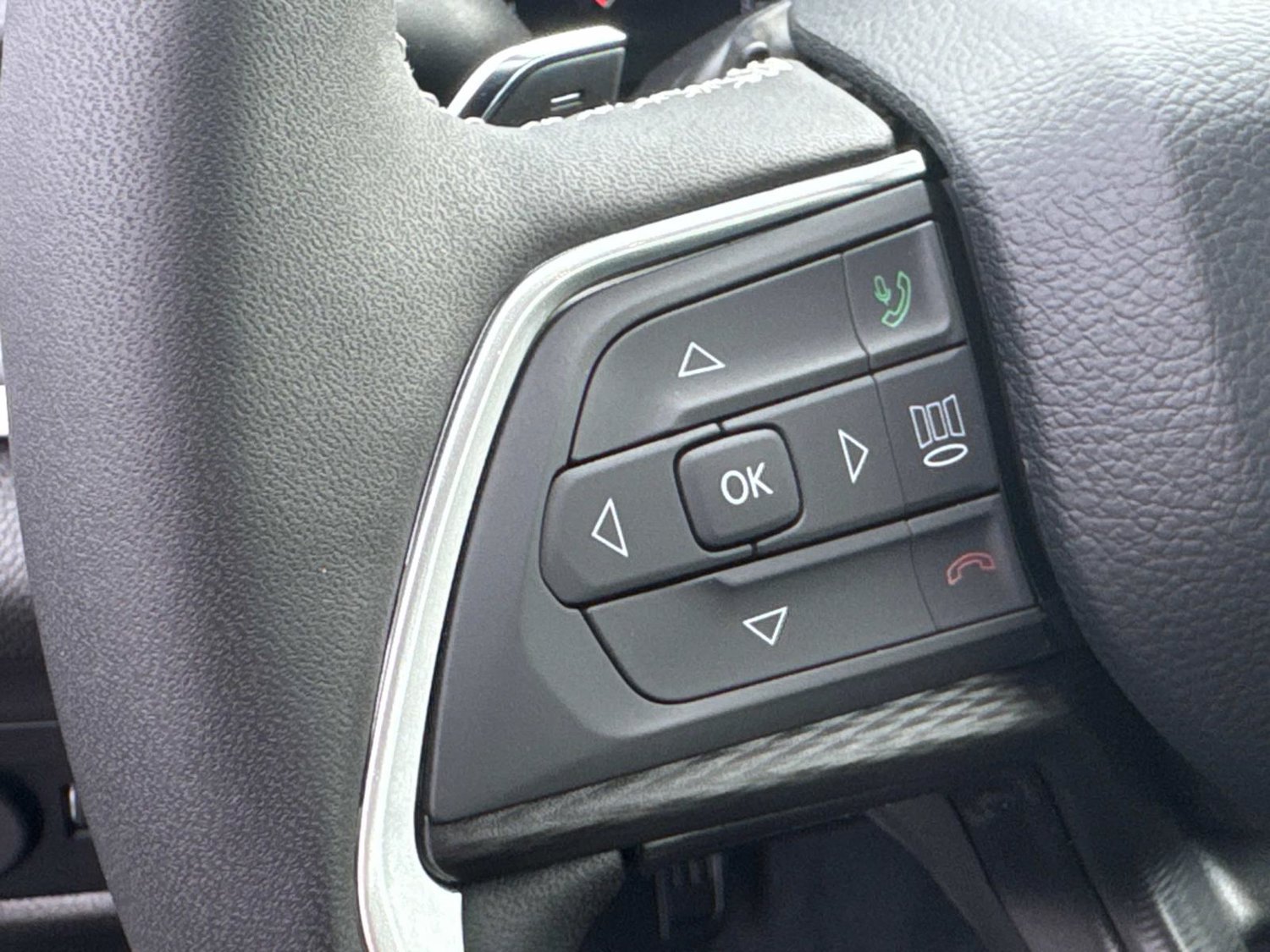 New 2027 Jeep Grand Cherokee Laredo X AWD/4WD image 31
